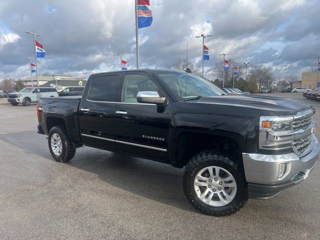 Used 2018 Chevrolet Silverado 1500 LTZ image 2