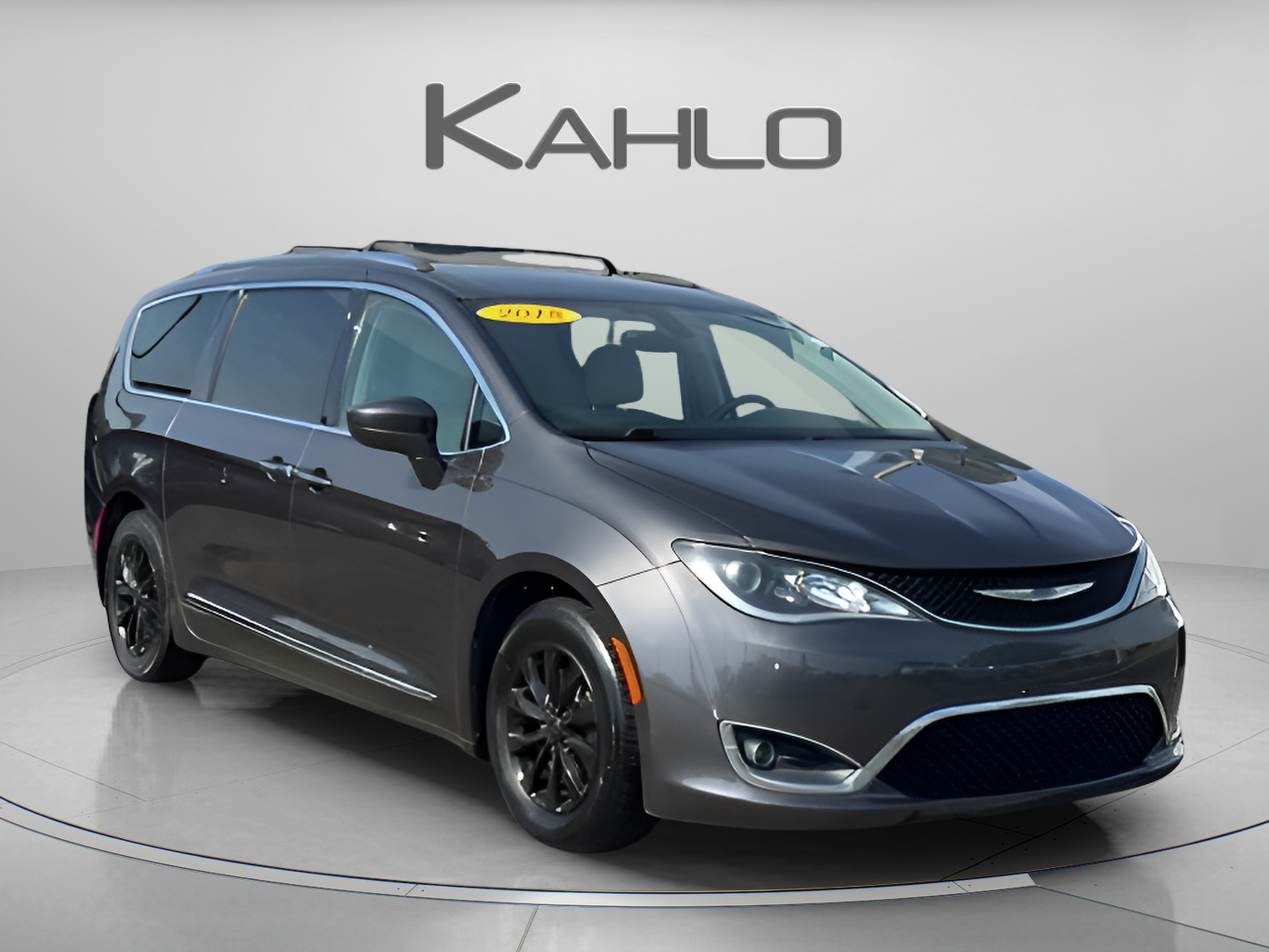 Used 2018 Chrysler Pacifica Touring-L Plus FWD image 6