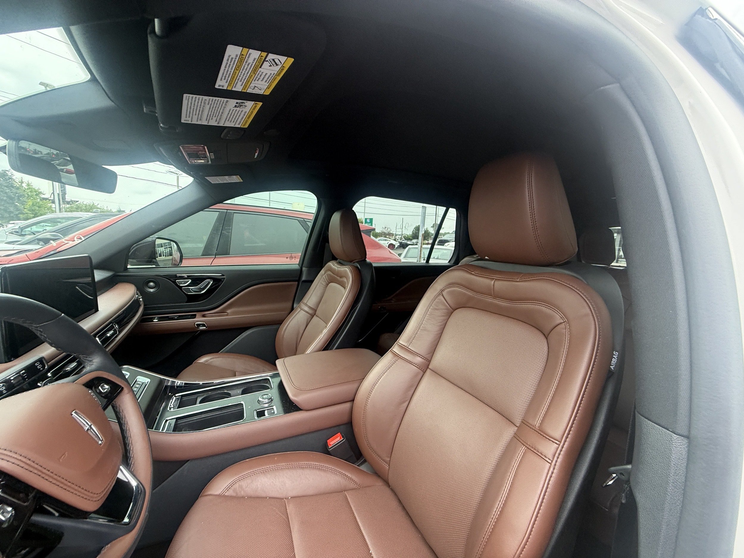 Used 2026 Lincoln Aviator Reserve w/ Jet Appearance Package AWD/4WD image 6