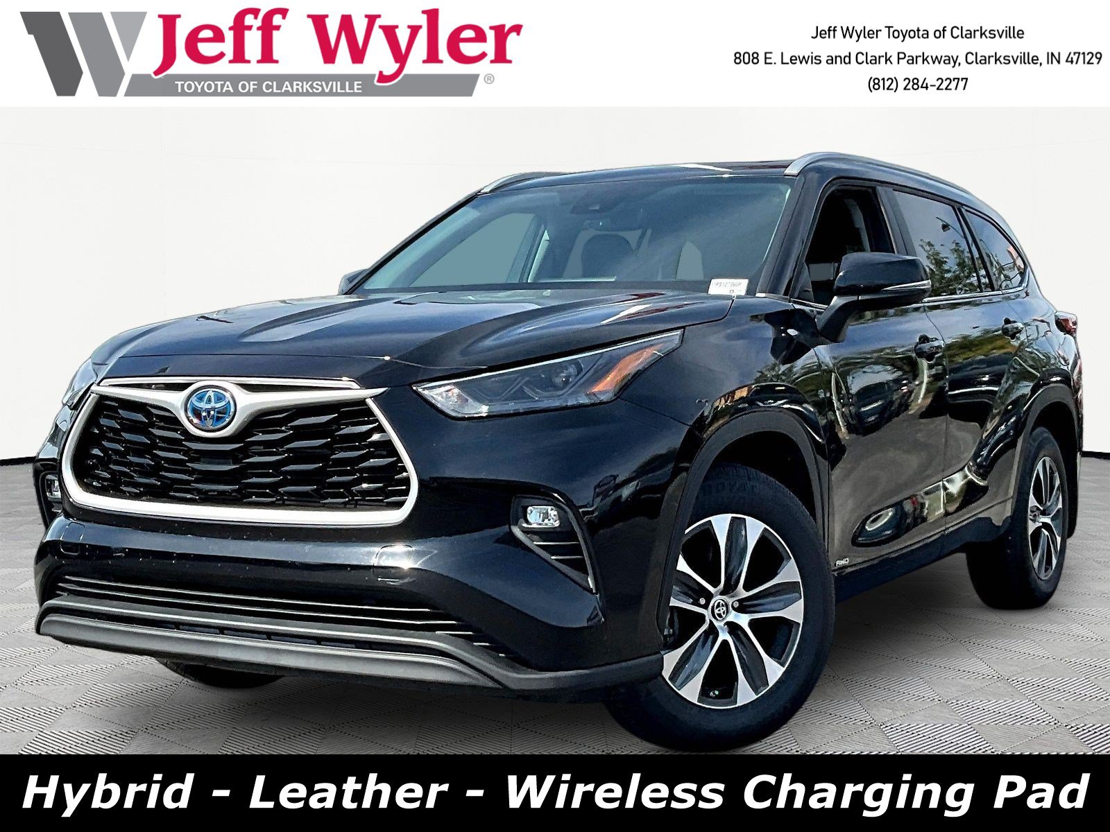 Used 2023 Toyota Highlander XLE AWD/4WD image 1
