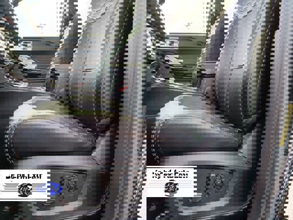 Used 2022 Ford Explorer ST w/ ST Street Pack image 26