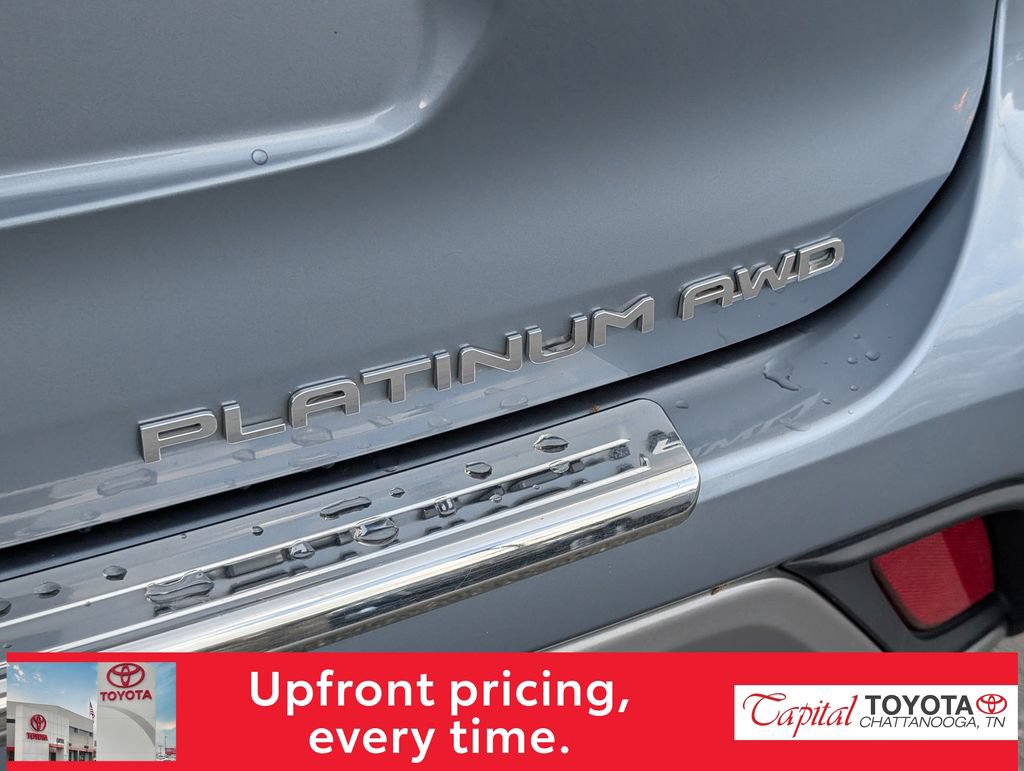 Used 2024 Toyota Highlander Platinum AWD/4WD image 8