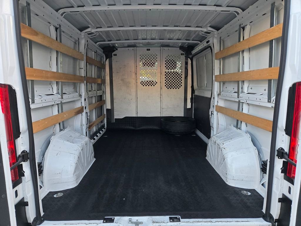 Used 2023 RAM ProMaster 2500 image 9
