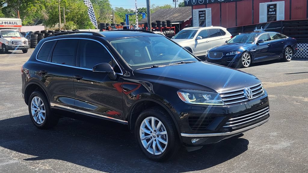 Used 2015 Volkswagen Touareg Sport AWD/4WD image 8