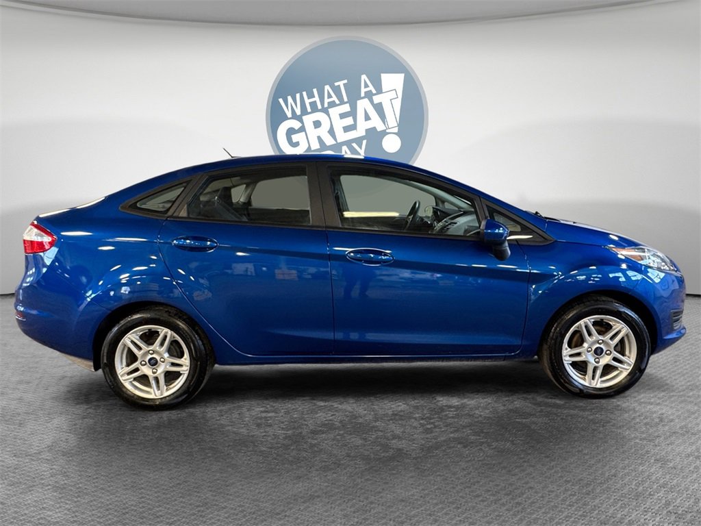 Used 2019 Ford Fiesta SE image 2