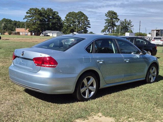 Used 2012 Volkswagen Passat 2.5 SE FWD image 3