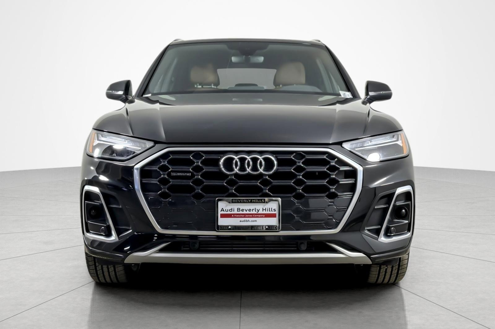 Used 2023 Audi Q5 2.0T Premium w/ Convenience Package AWD/4WD image 8