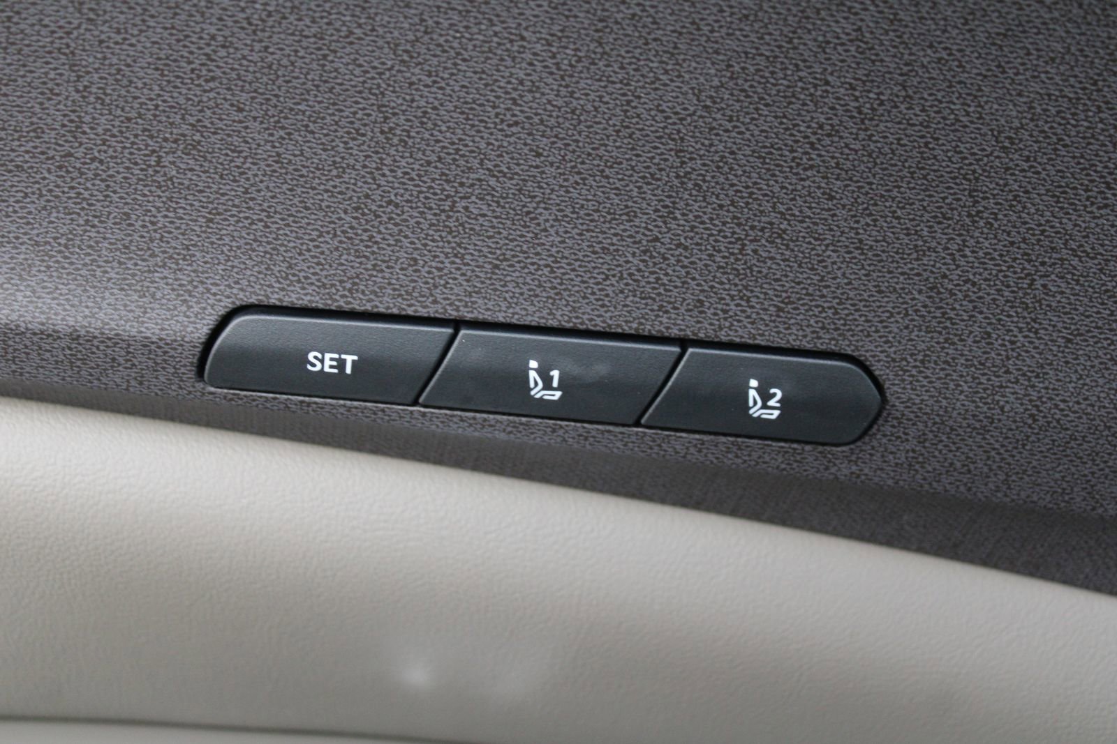 New 2026 Kia Carnival EX image 27