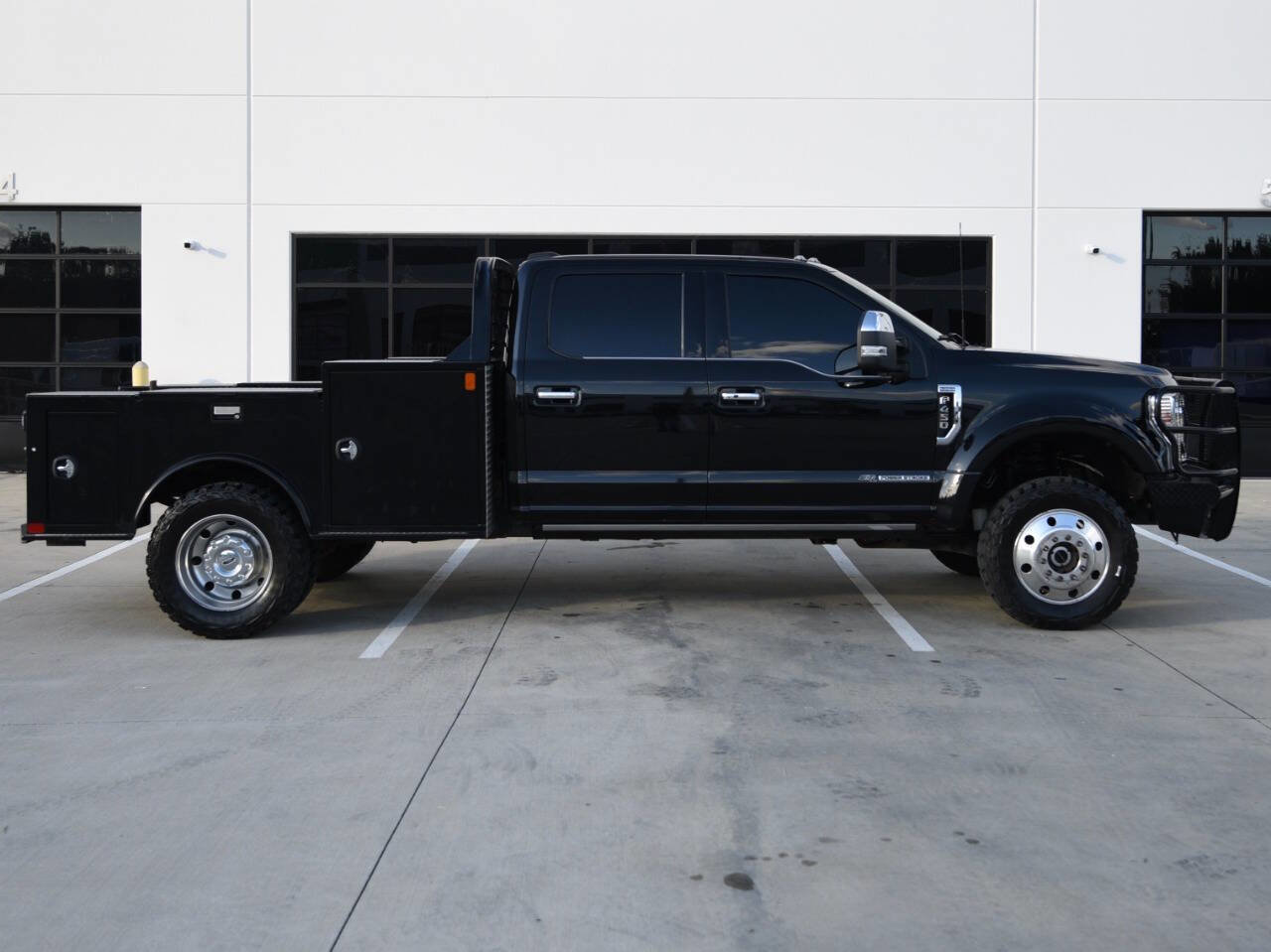 Used 2022 Ford F450 Platinum w/ FX4 Off-Road Package image 10