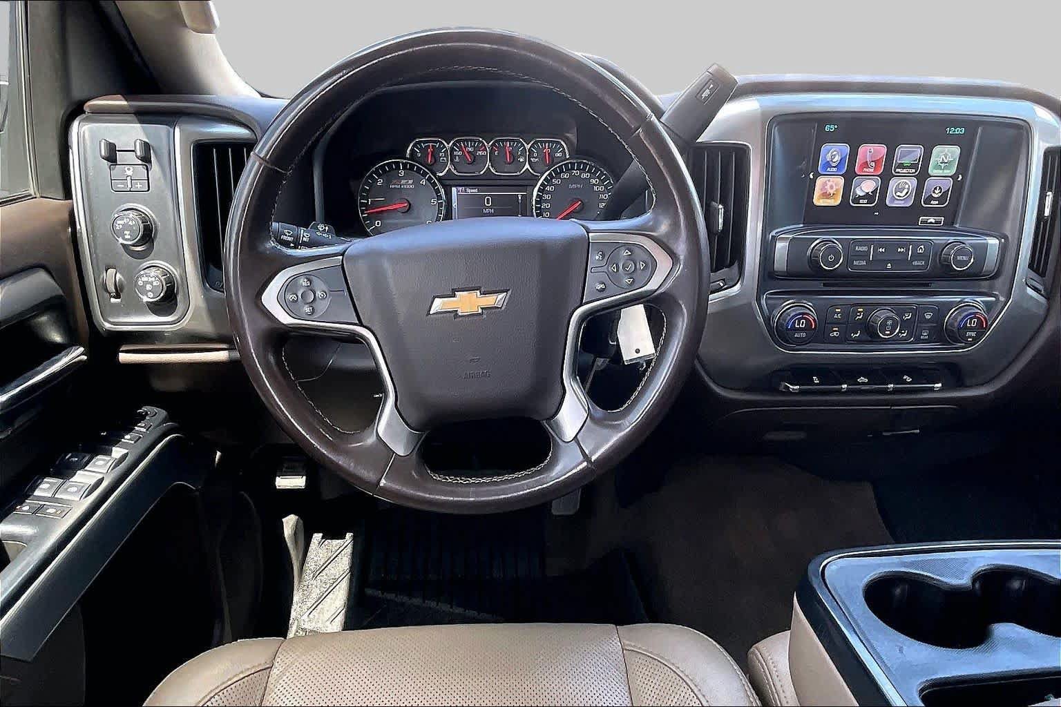 Used 2017 Chevrolet Silverado 1500 LT w/ All Star Edition AWD/4WD image 6
