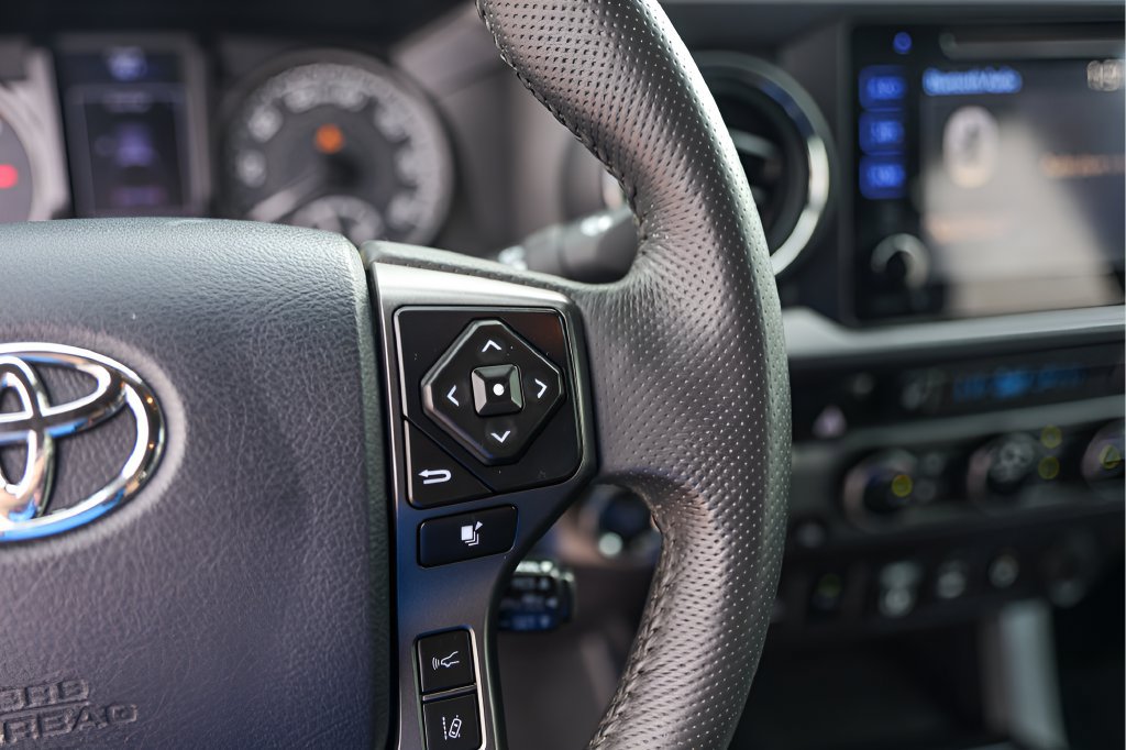 Used 2018 Toyota Tacoma TRD Pro AWD/4WD image 15