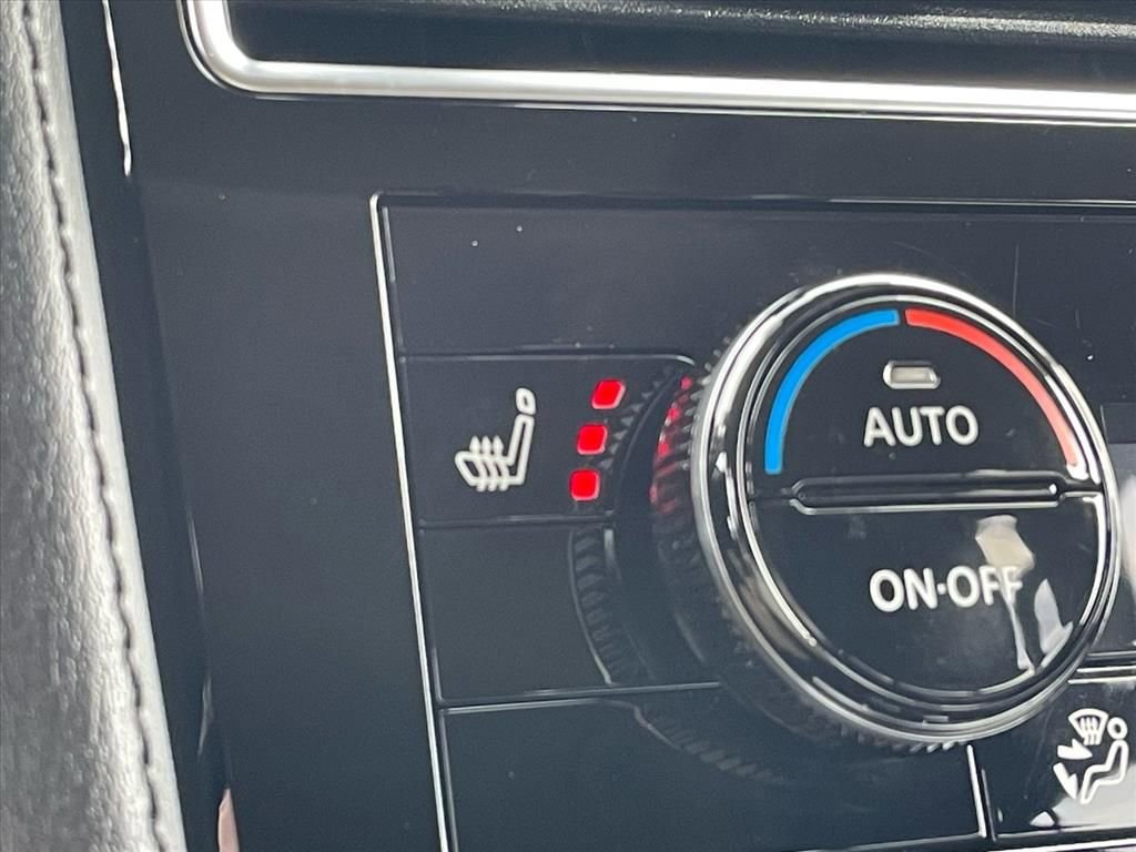 Used 2024 Nissan Armada SL w/ Captain's Chairs Package image 15