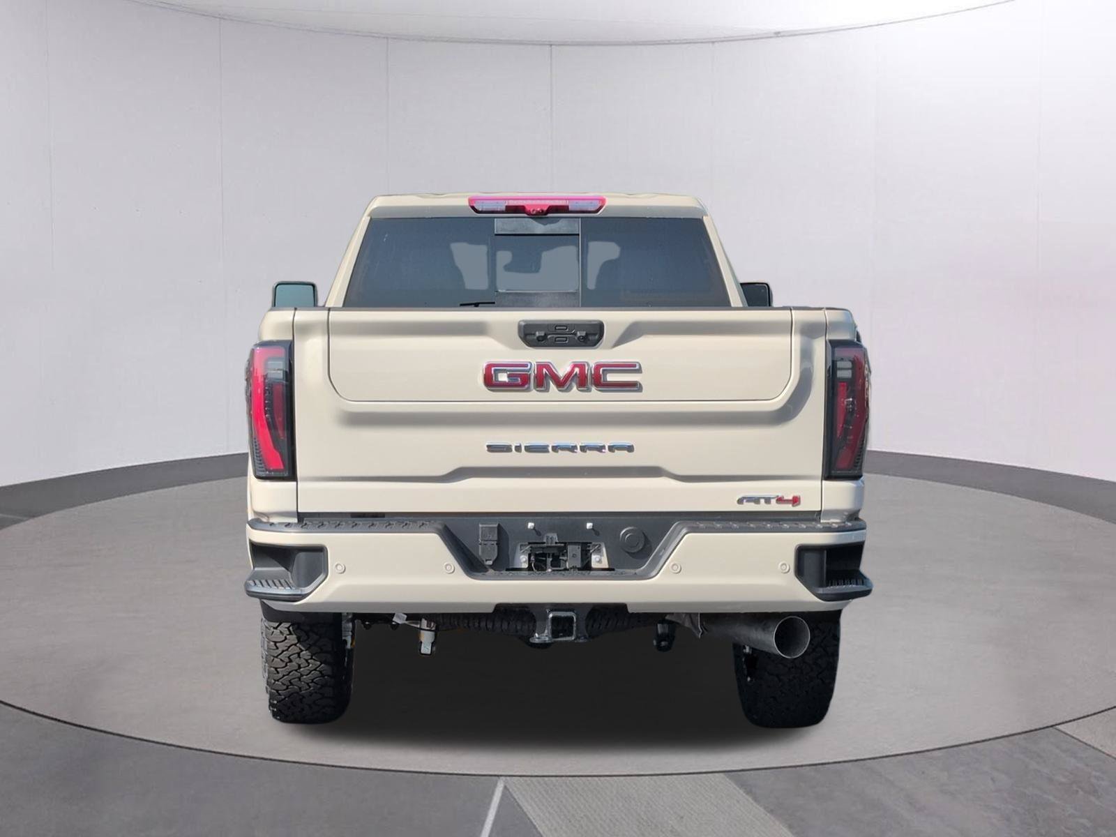 New 2026 GMC Sierra 2500 AT4 w/ AT4 Premium Plus Package AWD/4WD image 4