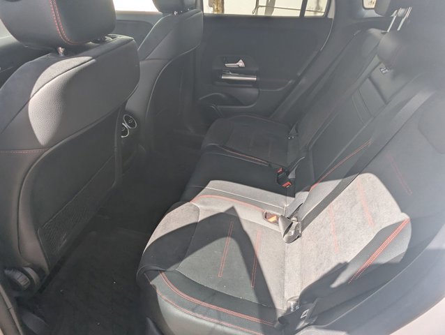 Used 2022 Mercedes-Benz GLA 250 4MATIC image 17