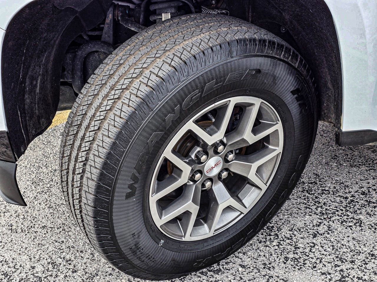 Used 2021 GMC Canyon AT4 image 10