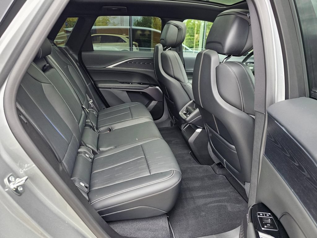 New 2026 Cadillac Lyriq Sport AWD/4WD image 12