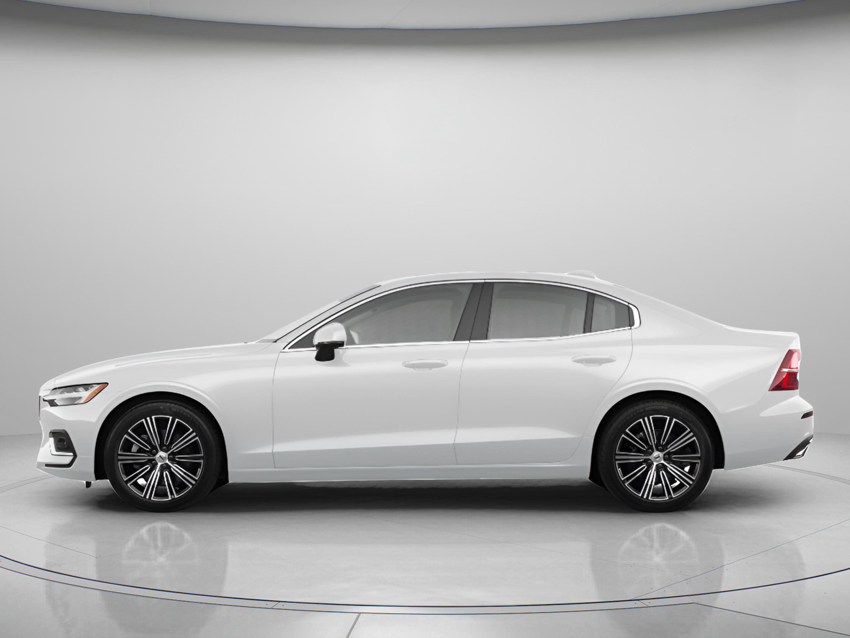 Used 2019 Volvo S60 T6 Momentum w/ Premium Package AWD/4WD image 2