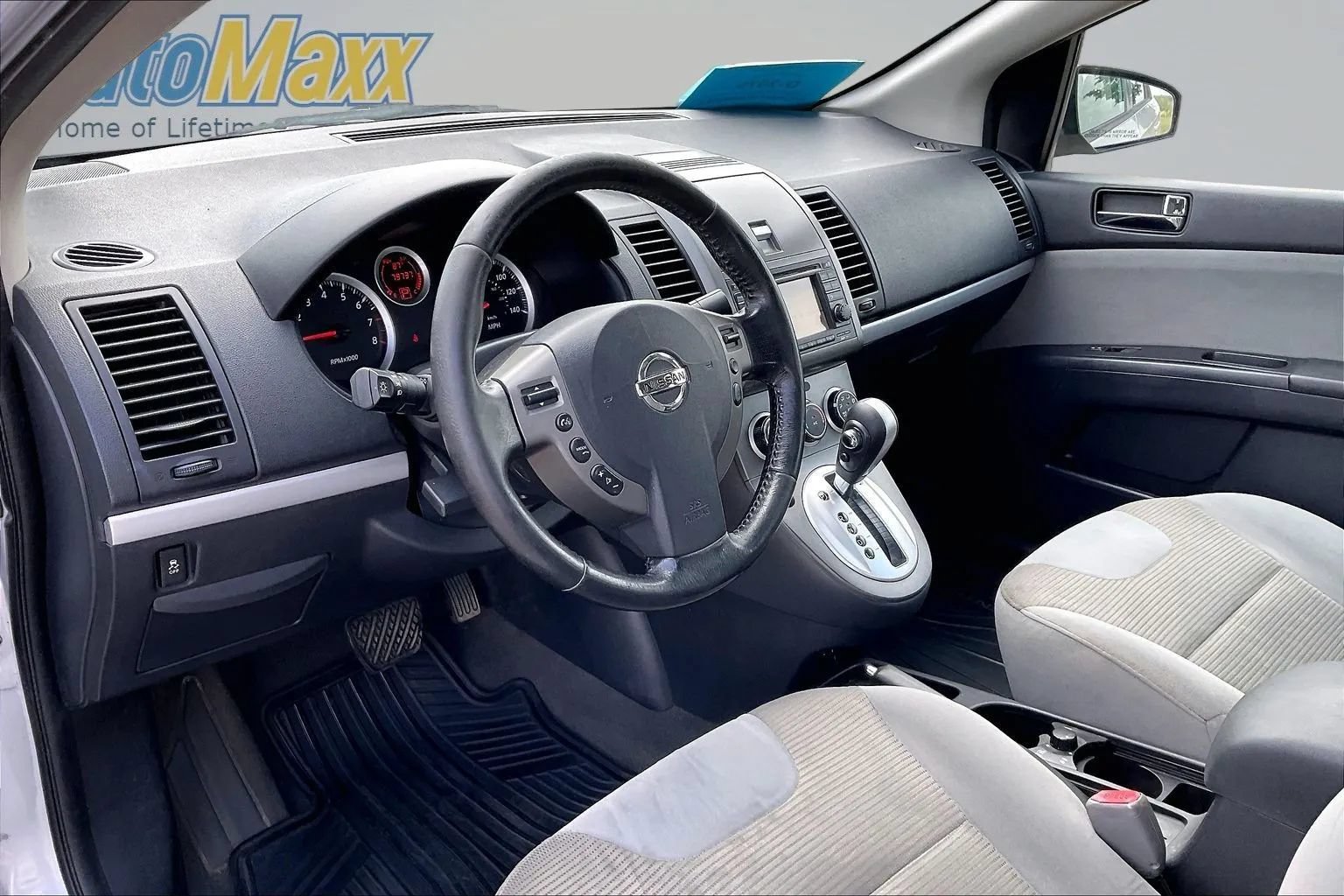 Used 2012 Nissan Sentra 2.0 SR w/ Special Edition Pkg FWD image 20