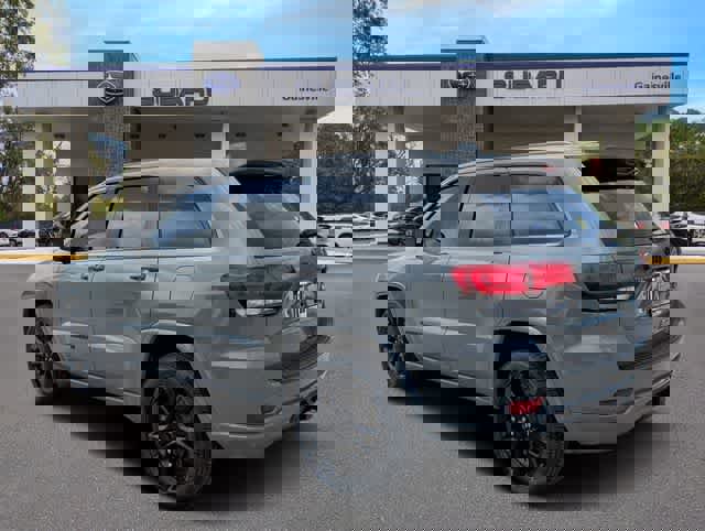 Used 2021 Jeep Grand Cherokee Laredo X image 4