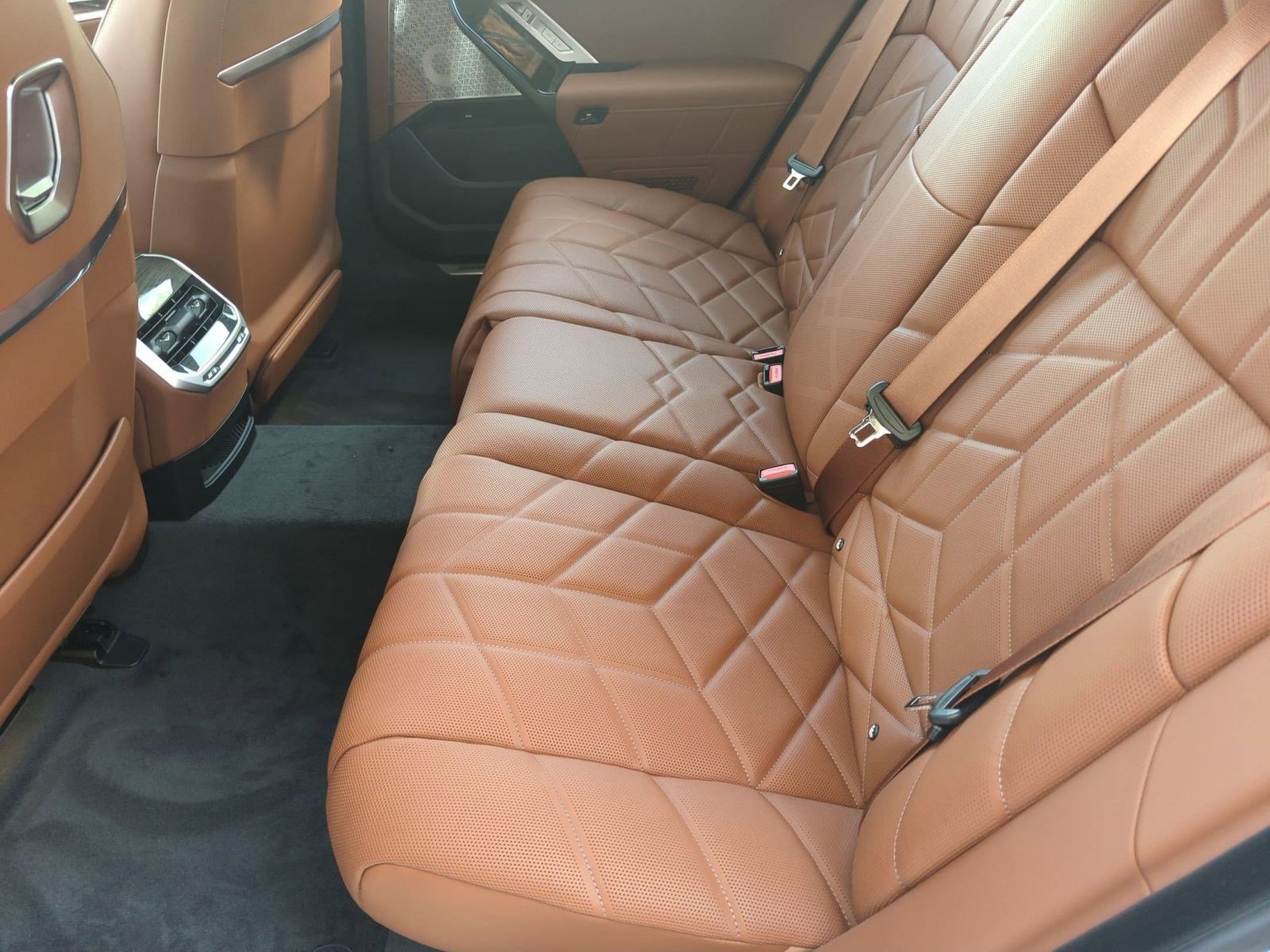 Used 2026 BMW 760i xDrive AWD/4WD image 25