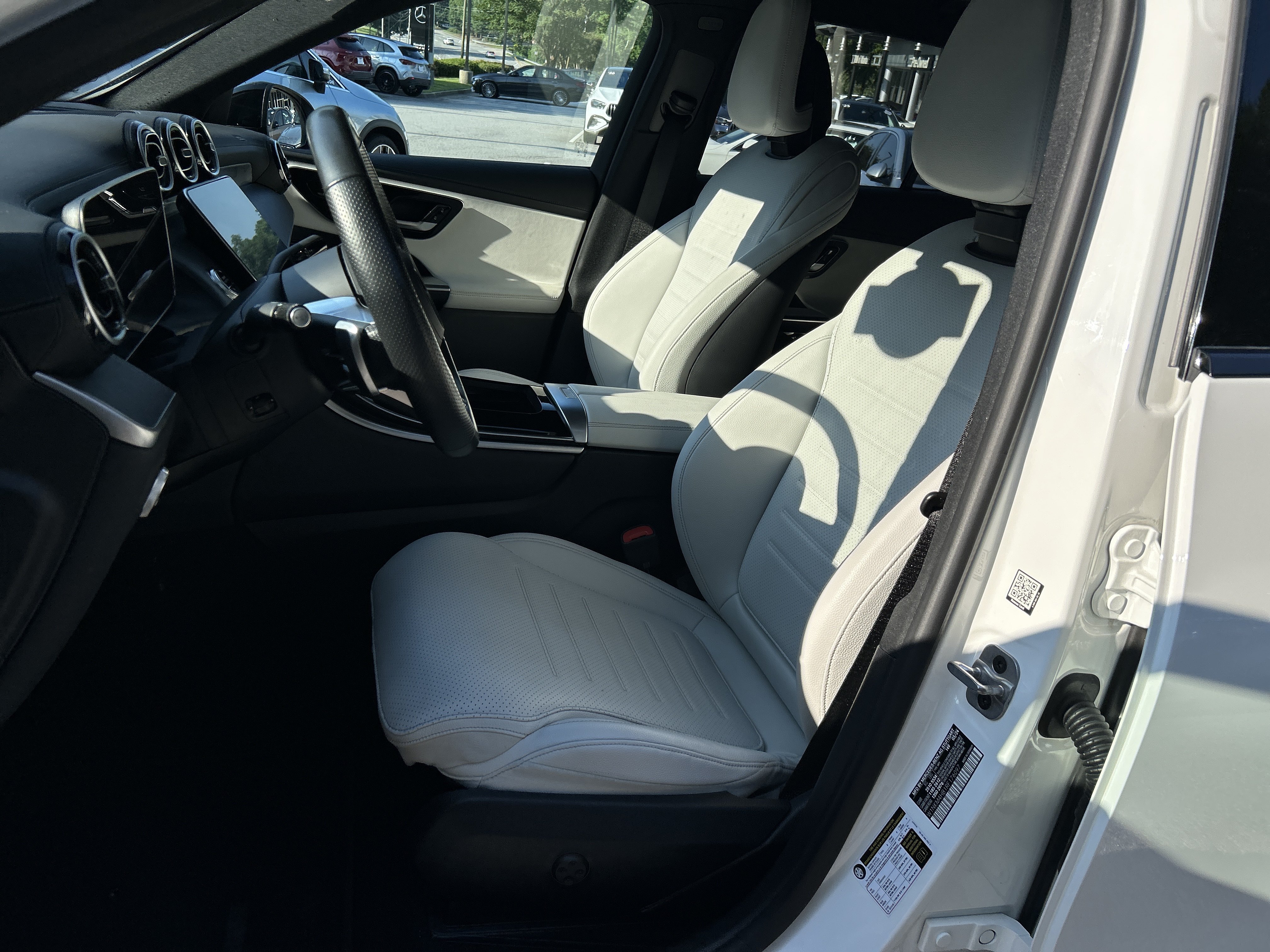 Certified 2024 Mercedes-Benz GLC 300 4MATIC w/ AMG Line image 23