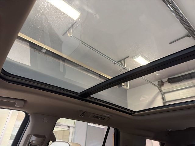 Used 2026 GMC Yukon Denali w/ Sun & Power Step Package image 2