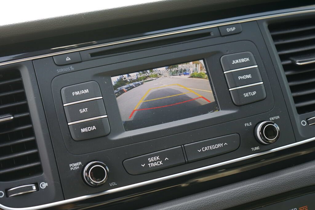 Used 2015 Kia Sedona EX FWD image 26