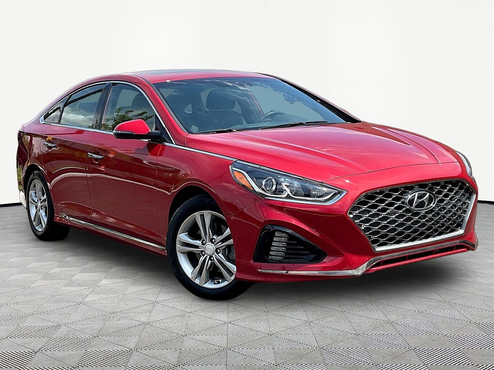 Used 2018 Hyundai Sonata Sport FWD image 3