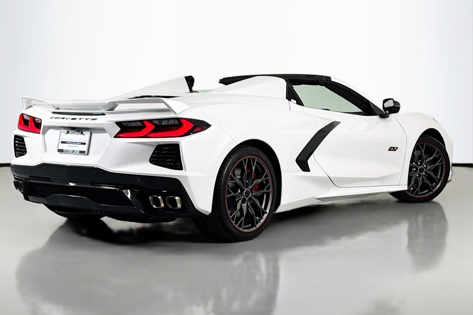 Used 2023 Chevrolet Corvette Stingray Premium Conv w/ Z51 Performance Package image 13