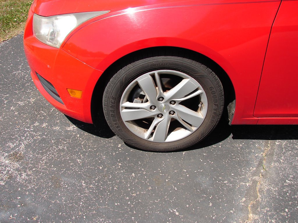 Used 2014 Chevrolet Cruze Diesel FWD image 9