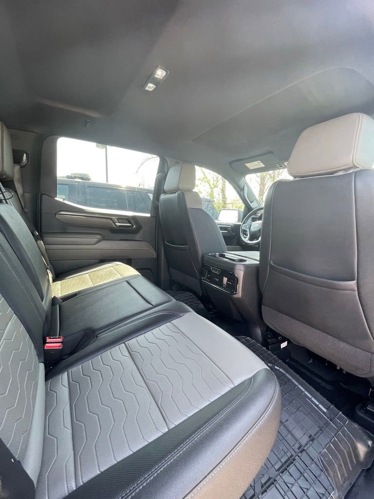 Used 2024 Chevrolet Silverado 1500 ZR2 w/ Technology Package image 12