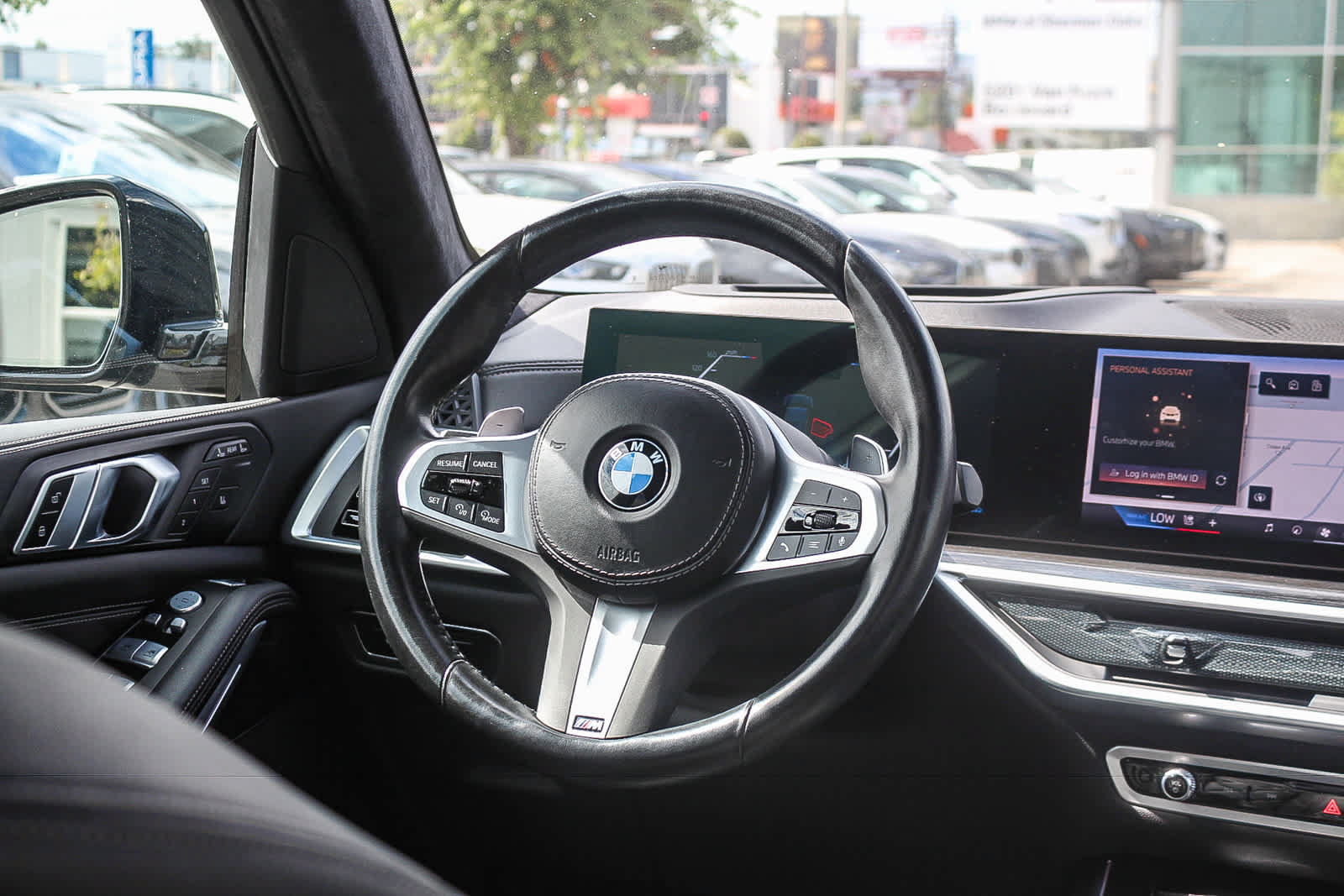 Used 2024 BMW X7 xDrive40i w/ M Sport Package AWD/4WD image 13