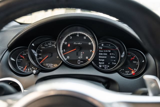 Used 2012 Porsche Cayenne Turbo AWD/4WD image 12