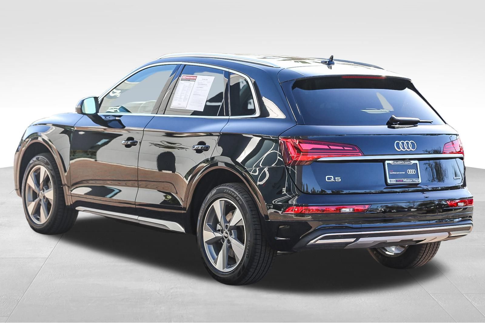 Certified 2023 Audi Q5 2.0T Premium Plus w/ Premium Plus Package image 8