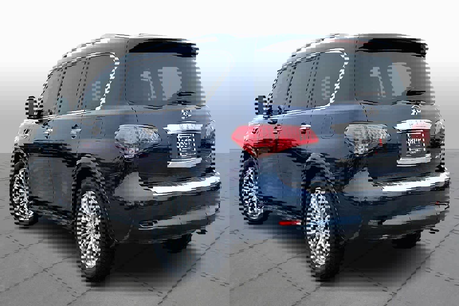 Used 2015 INFINITI QX80 w/ Deluxe Technology Package image 11