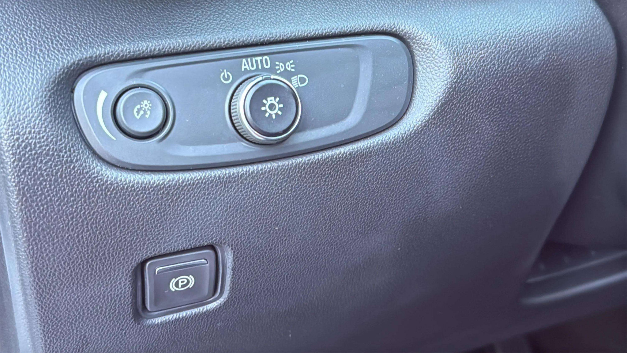 Used 2022 Chevrolet Blazer RS w/ Enhanced Convenience Package image 46