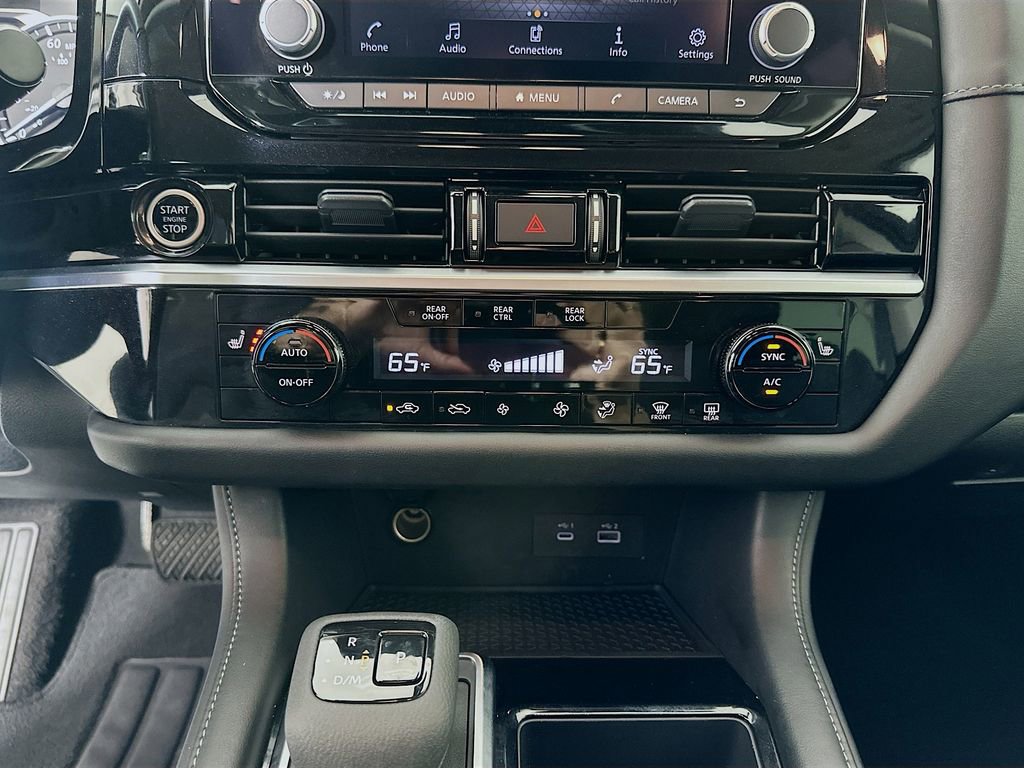 Used 2024 Nissan Pathfinder SV image 15