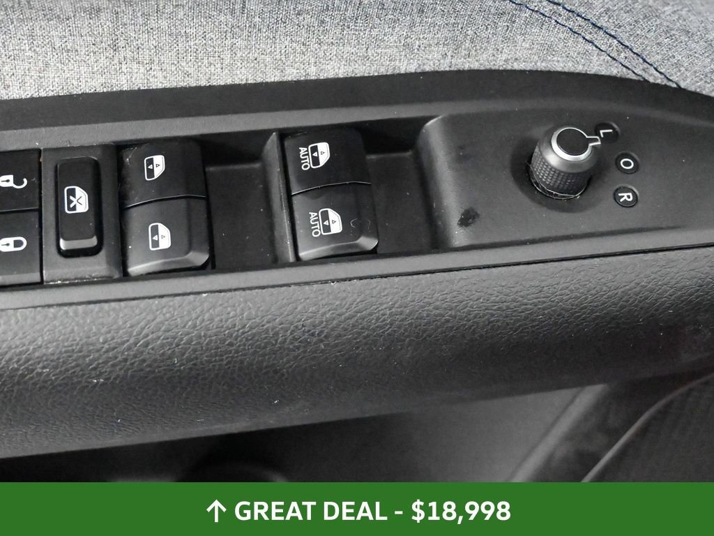 Used 2024 Jeep Compass Latitude image 26