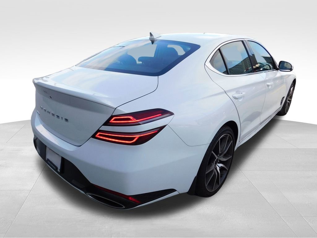Used 2026 Genesis G70 2.5T image 8