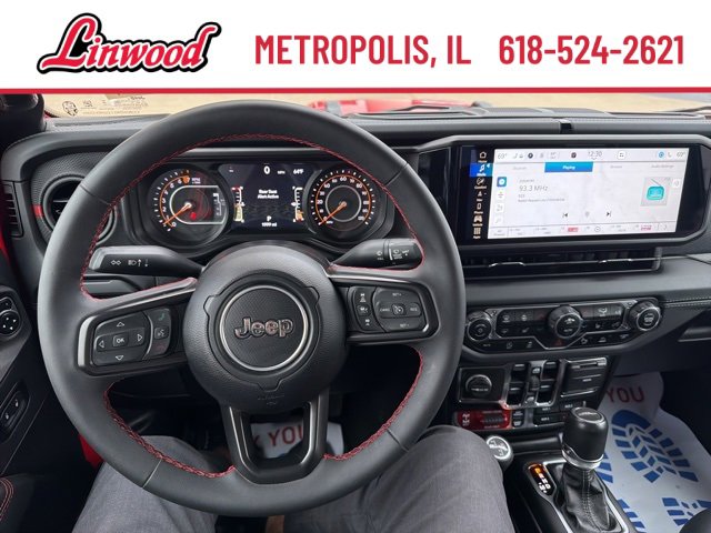 Used 2024 Jeep Gladiator Rubicon image 2