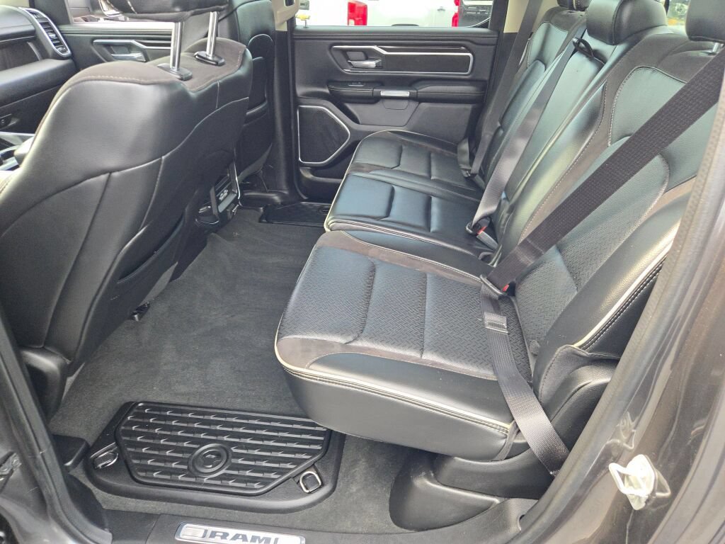Used 2022 RAM 1500 Laramie AWD/4WD image 22