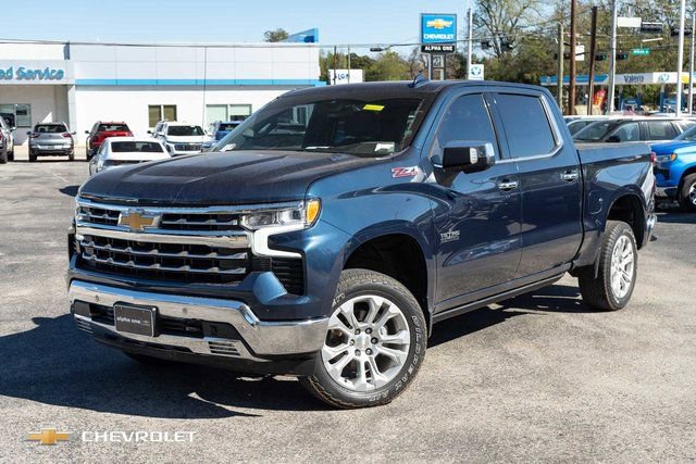 Used 2022 Chevrolet Silverado 1500 LTZ image 1