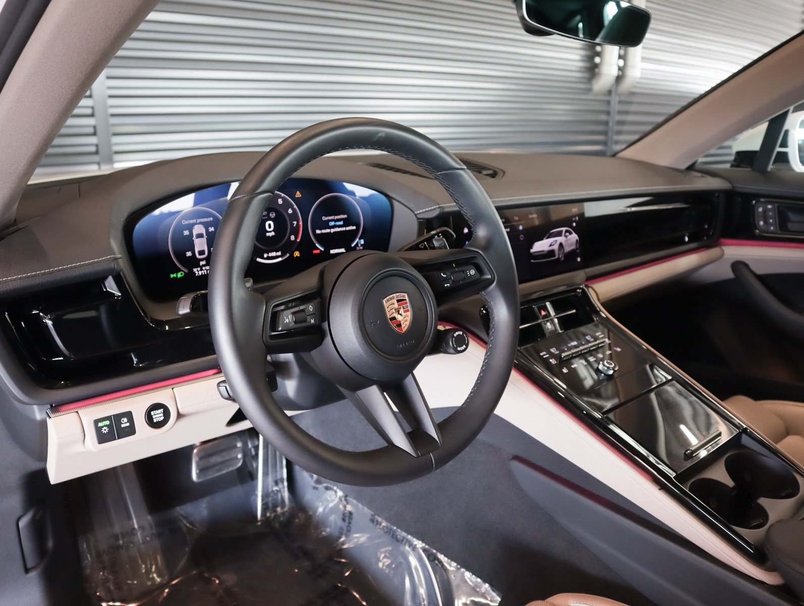 Certified 2026 Porsche Panamera RWD image 4