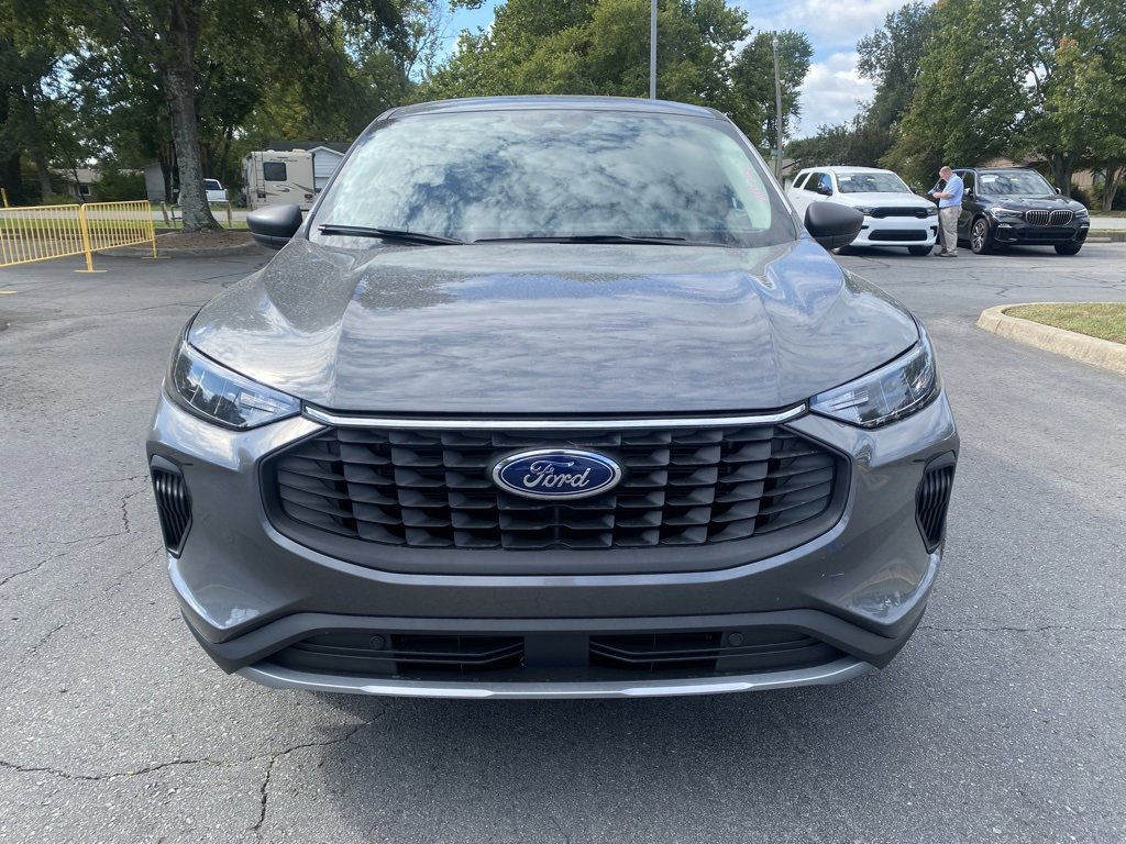 New 2026 Ford Escape Active image 2