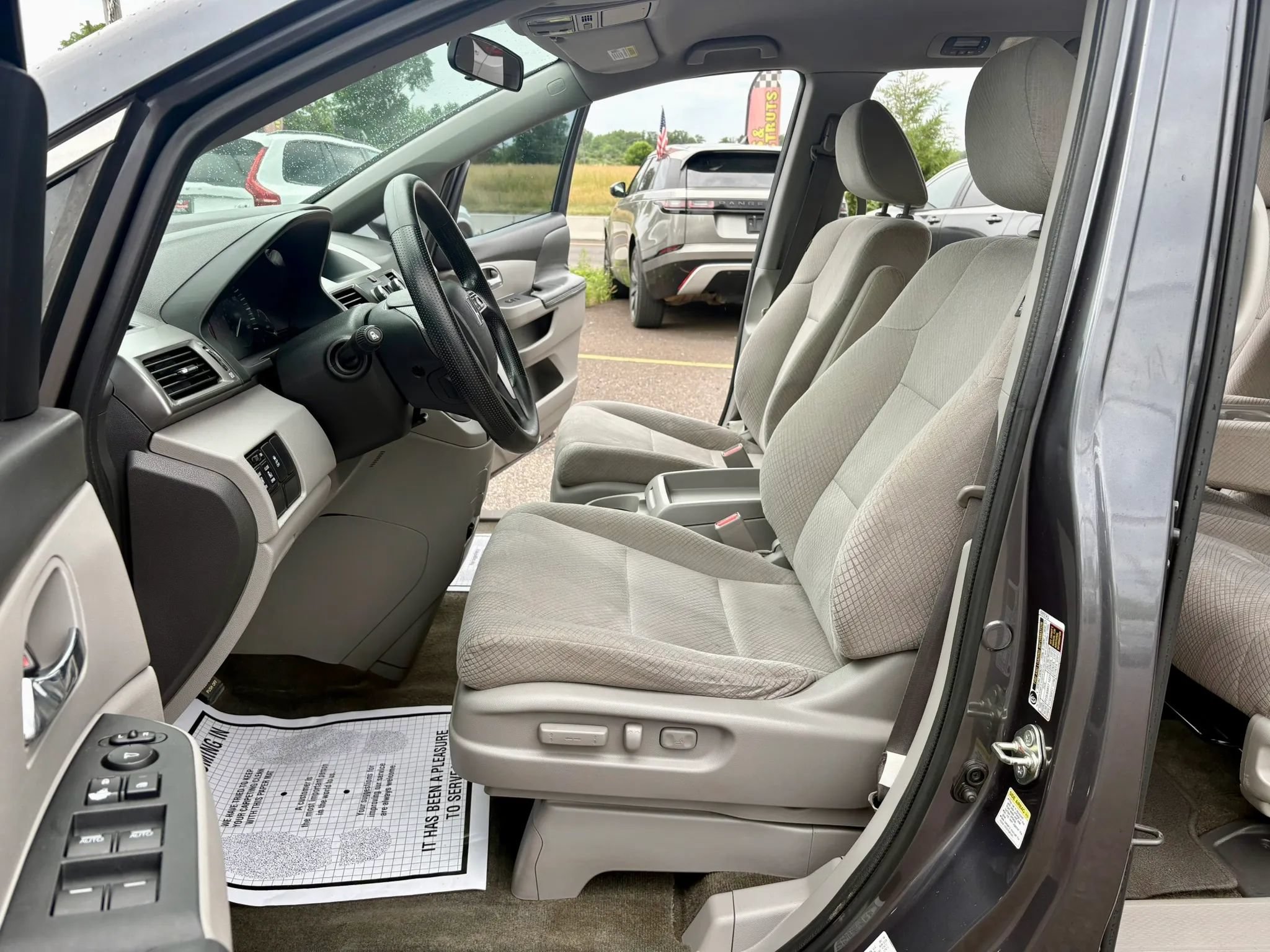 Used 2016 Honda Odyssey EX image 16
