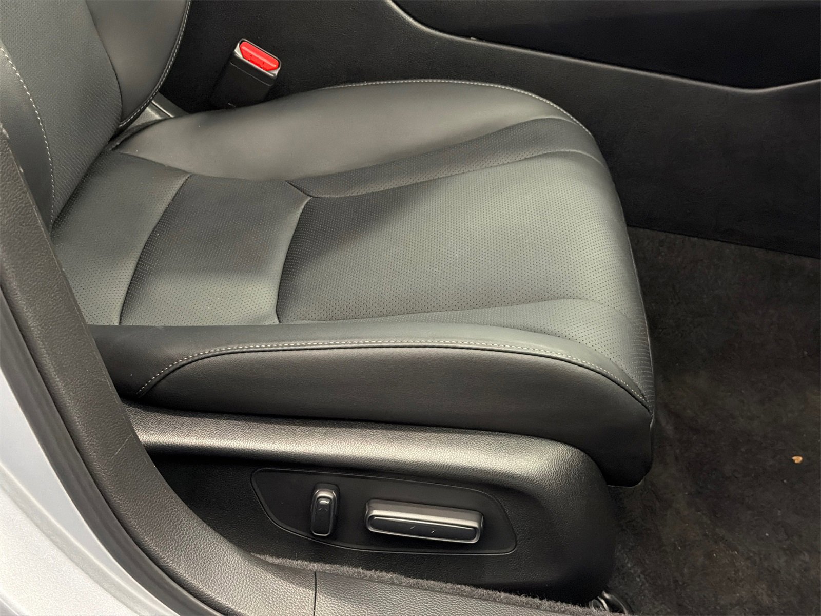 Used 2023 Honda Accord Sport image 11