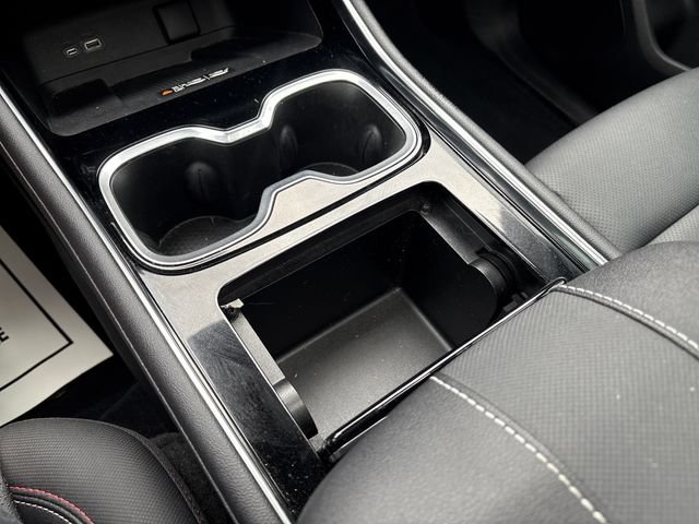 Used 2025 Chevrolet Traverse Z71 w/ LPO, Floor Liner Package AWD/4WD image 19