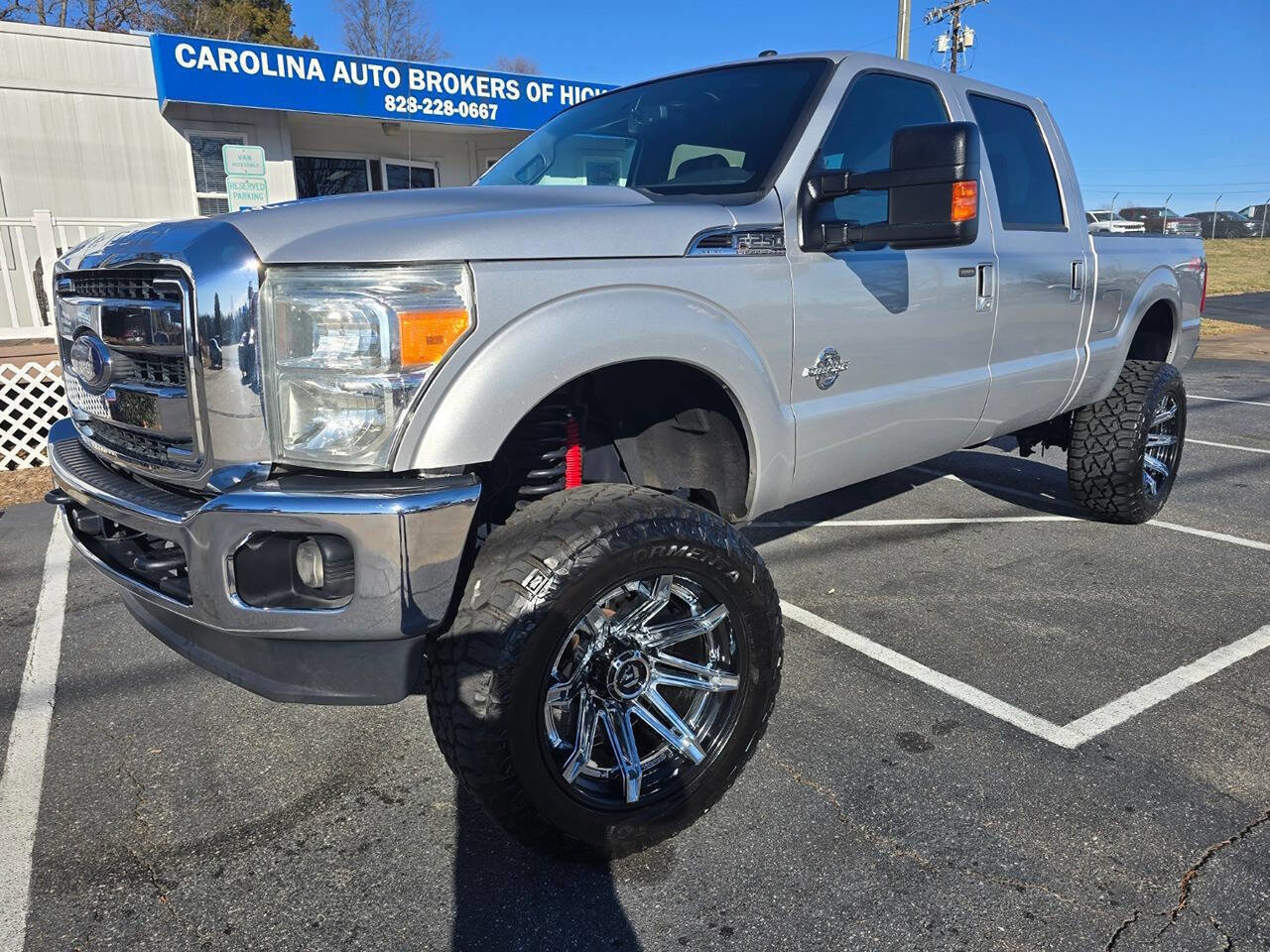 Used 2012 Ford F250 Lariat w/ Lariat Ultimate Pkg AWD/4WD image 2