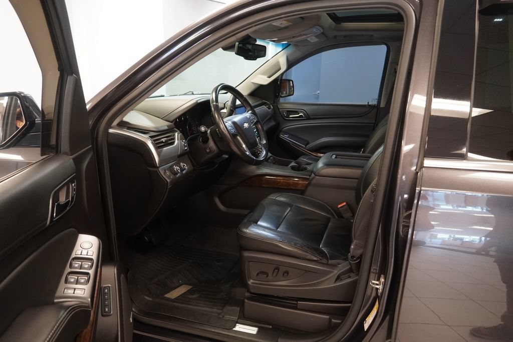 Used 2016 Chevrolet Suburban LT AWD/4WD image 13