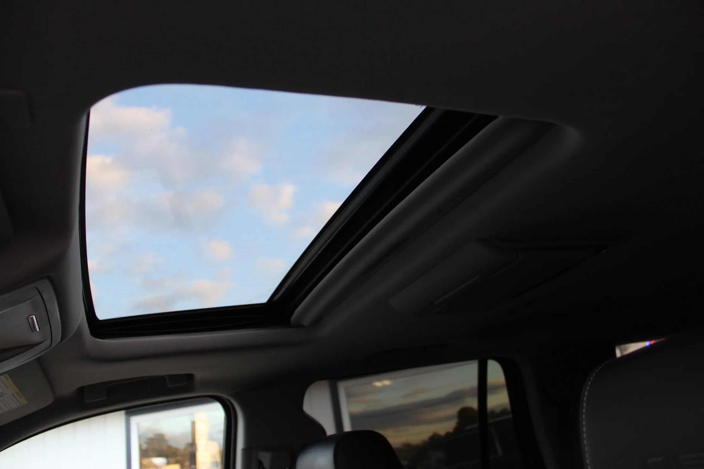 Used 2017 GMC Yukon Denali w/ Open Road Package image 14